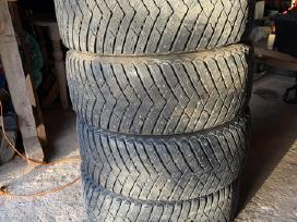 Good Year Ultra Grip 255/55 R19