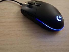 Logitech G203 prodigy pele