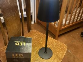 LED stalinė lempa su akumuliatoriumi