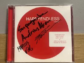 Skelbimo 'Happyendless Cinema su visų narių autografais!' paveikslėlis
