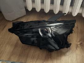 Mazda CX-30 kairysis Full LED žibintas