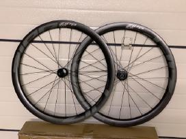 Zipp 303s