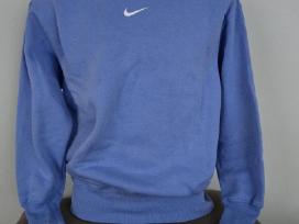 Nike bliuzonas