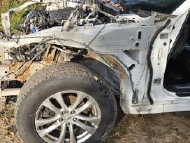 Infiniti fx35 S51 Dalys