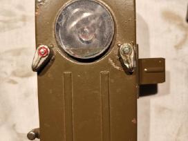Kariškas žibintūvėlis su filtrais