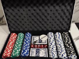 Pokerio žetonų rinkinys su lagaminėliu