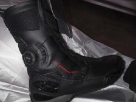 Alpinestar moto, 44 dydis, ilgi, su Boa užsegimu.