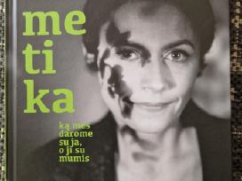 Skelbimo 'Knyga Kosmetika' paveikslėlis