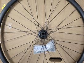 Giant priekinis ratas 28"