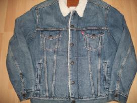 Levis medium