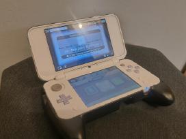Skelbimo 'New Nintendo 2ds XL lavender tomodachi life' paveikslėlis
