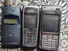 3 seni telefonai