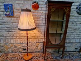 Vintažinis Art Nouveau riešutmedžšio toršeras