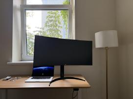 Skilęs LG lenktas monitorius, galima naudotis