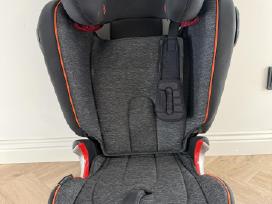 Tvarkinga ir švari Britax Romer Kidfix II kėdutė