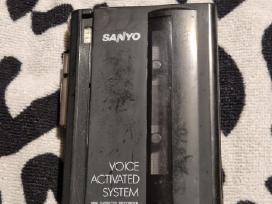 Sanyo kasečiu grotuvas-diktofonas