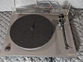 Rega P1