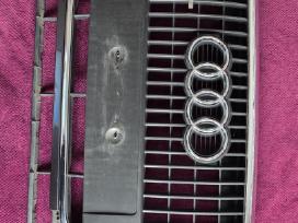 Priekinės grotos Audi Q5 iki 2012m.