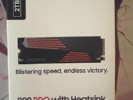 Samsung 990 Pro 2tb SSD su radiatoriumi(heatsink)