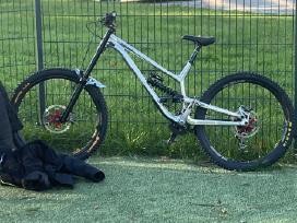 Commencal frs 2022 full suspension dviratis