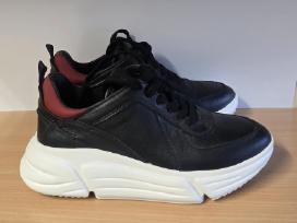 Skelbimo 'Clarks nauji natūralios odos batai' paveikslėlis