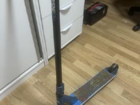 Triukinis paspirtukas Blazer Pro