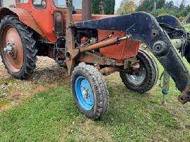 Mtz-50 su krautuvu dalimis