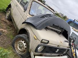 Lada Niva 1600 / Vaz-2121 dalimis, 4x4