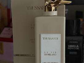Skelbimo 'Limitless Shopping Via della Spiga Trussardi' paveikslėlis