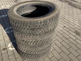 Michelin X-ice Snow 215/60 R16 (Likutis ~7 mm)