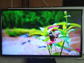 Grundig LED 82cm+smart TV Box WiFi 4k