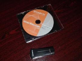 Bevielis usb adapteris