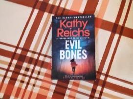 Evil Bones Kathy Reichs