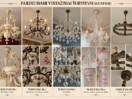 Lubiniai sieniniai pastatomi murano stiklo ranku d