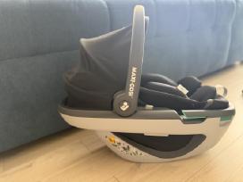 Maxi Cosi 40-75 cm iki 12 kg su 360 baze.