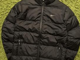 Skelbimo 'Nike striukė' paveikslėlis