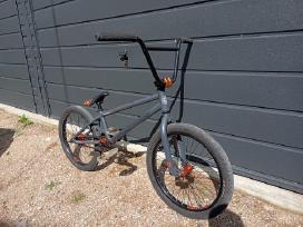 Saracen amplitude BMX