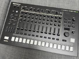 Roland Tr-8s – ritmo mašina