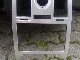 Chrysler 300c centrinės konsolės rėmelis