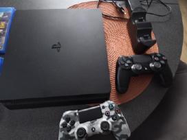 Playstation 4 slim