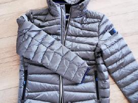 Nauja pūkinė striukė Superdry