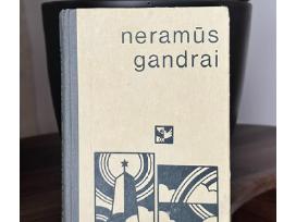 Skelbimo 'Neramūs gandrai' paveikslėlis