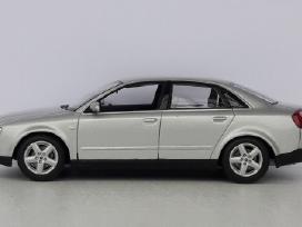1/43 modeliukai Audi A4 B6 2001 sedan