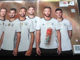 Futbolistu korteles,su albumu