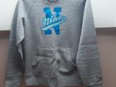 Nike bliuzonas