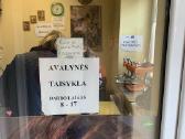 Avalynės, galanterijos ir kitų gaminių taisymas.