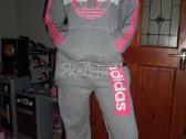 Adidas sportiniai kostiumai unisex