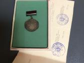 Ltsr medalis 1945-1965m sidabras su dokumentais