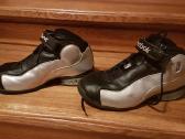 Reebok sportiniai kedai