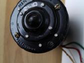 Rėlė ir 12 V ,varikliukas senoviško automobilio - nuotraukos Nr. 5